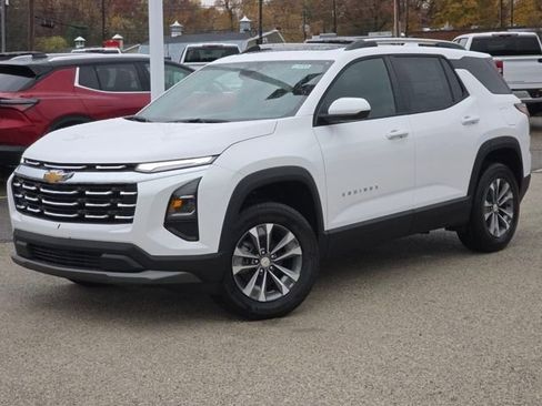 New 2026 Chevrolet Equinox LT w/ Convenience Package II image 2