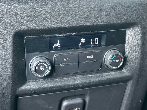 Used 2023 Chevrolet Traverse LT AWD/4WD image 10
