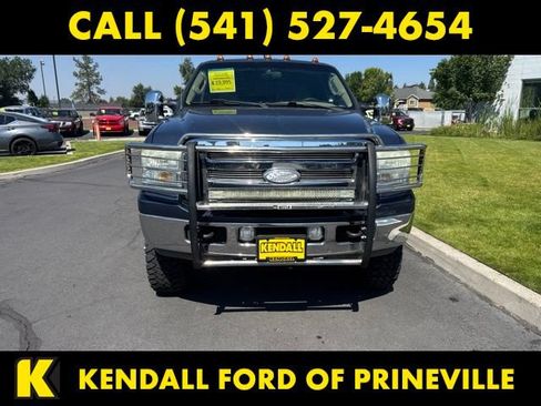 Used 2005 Ford F350 Lariat AWD/4WD image 3