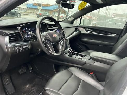 Used 2021 Cadillac XT5 Premium Luxury image 10