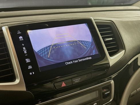 Used 2017 Honda Pilot Elite image 22