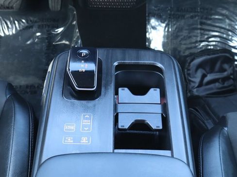 Used 2023 Nissan Ariya FWD image 31