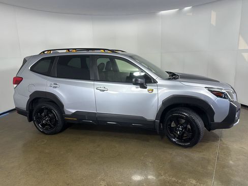 Used 2023 Subaru Forester Wilderness AWD/4WD image 9