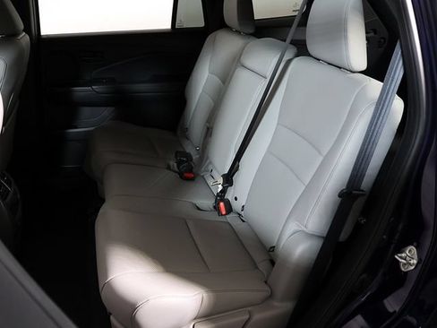 Used 2023 Honda Passport EX-L image 13