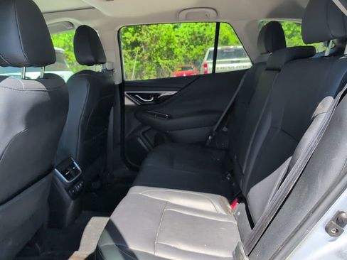 Used 2020 Subaru Outback Limited image 6