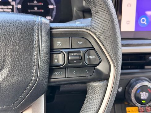 Used 2024 Toyota Tacoma Limited w/ Limited Package (LT) AWD/4WD image 26