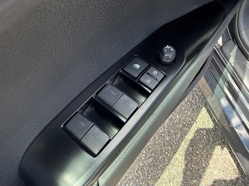 Used 2026 Toyota Camry XLE FWD image 19