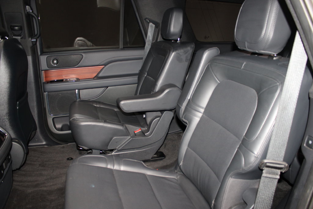 Used 2024 Lincoln Navigator Premiere AWD/4WD image 19