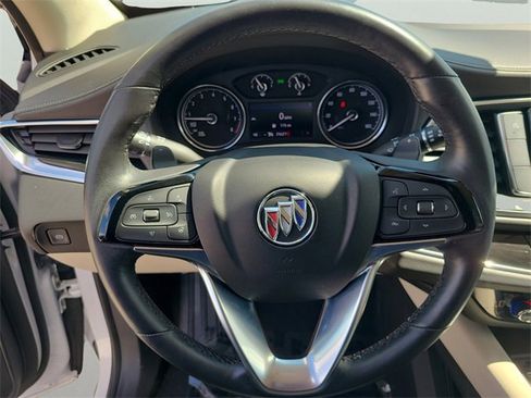 Used 2024 Buick Enclave Essence image 27