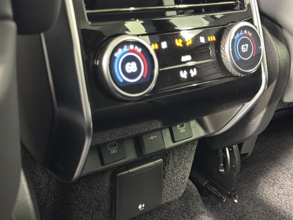 Used 2023 Land Rover Range Rover First Edition AWD/4WD image 9