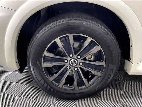 Used 2019 Nissan Armada Platinum w/ Captain's Chairs Package RWD image 10