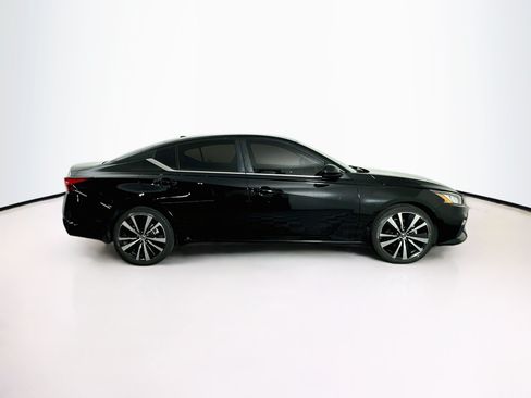 Used 2022 Nissan Altima 2.5 SR FWD image 10