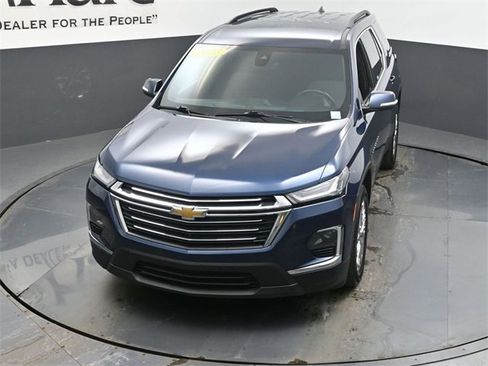 Used 2023 Chevrolet Traverse LT image 46