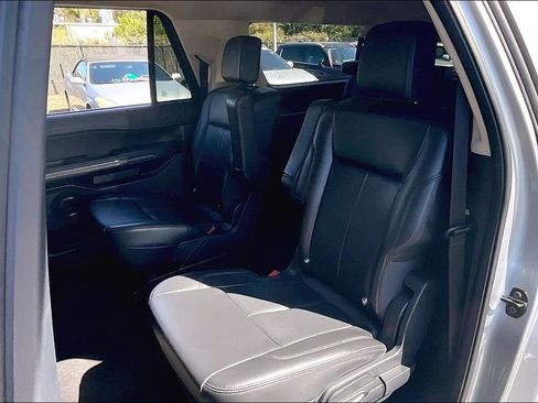Used 2024 Ford Expedition Max XLT image 22