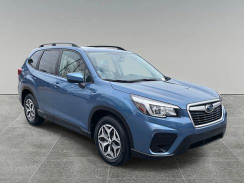 Used 2019 Subaru Forester Premium image 7
