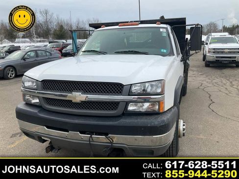 Used 2004 Chevrolet Silverado 3500 4x4 Regular Cab w/ Snow Plow Prep Package image 1