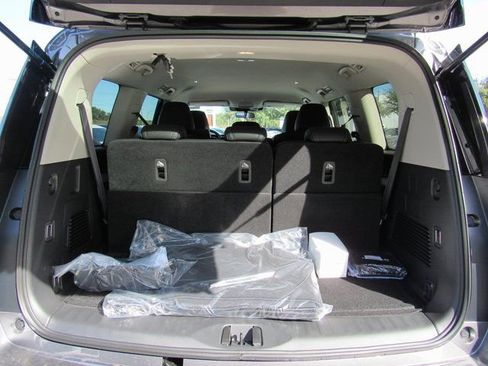 New 2026 Nissan Armada SV image 5