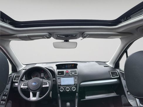 Used 2018 Subaru Forester 2.5i Premium w/ All-Weather Package image 23