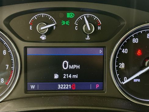 Used 2023 Buick Enclave Essence FWD image 13