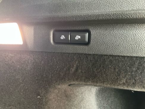 Used 2022 Lincoln Corsair AWD w/ Premium Package image 32