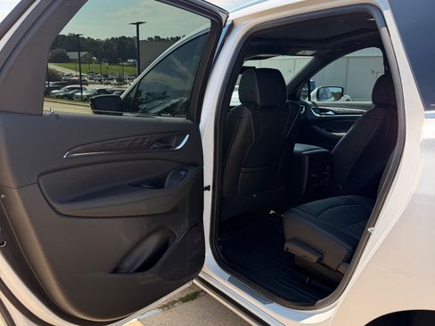 Used 2023 Buick Enclave Avenir w/ Avenir Technology Package FWD image 25