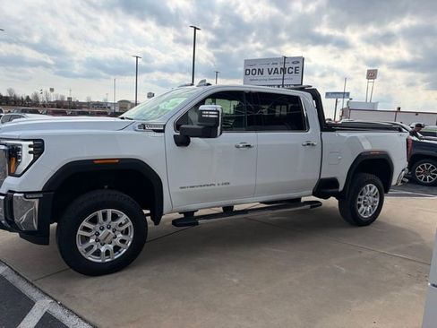 Used 2024 GMC Sierra 2500 SLT w/ Texas SLT Premium Package image 3