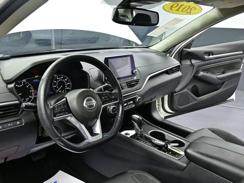 Used 2019 Nissan Altima 2.5 SV image 17