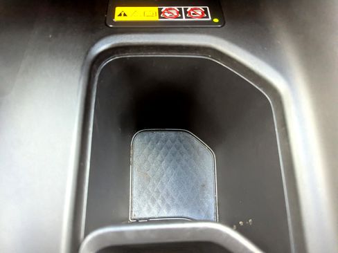 Used 2024 Toyota Grand Highlander AWD Hybrid image 28