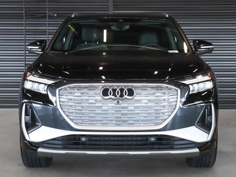 Used 2023 Audi Q4 e-tron Premium Plus w/ Premium Plus AWD/4WD image 12