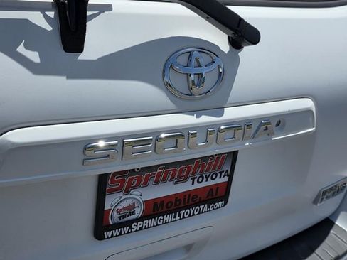 Used 2012 Toyota Sequoia SR5 RWD image 36