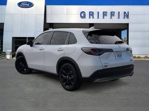 Used 2024 Honda HR-V Sport image 9