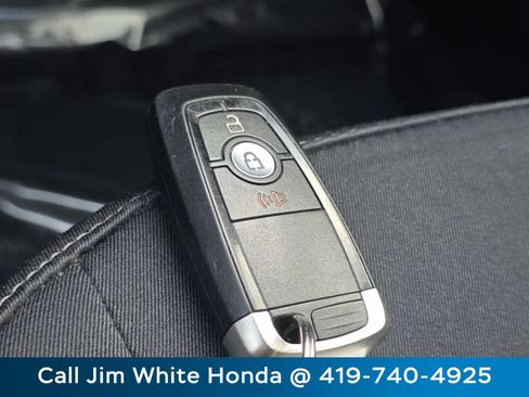 Used 2017 Ford Edge SE w/ Cargo Accessory Package AWD/4WD image 31