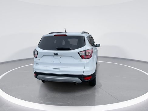 Used 2018 Ford Escape SE image 7