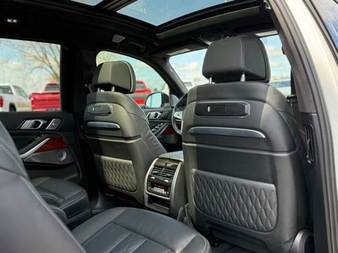 Used 2024 BMW ALPINA XB7 AWD/4WD image 6