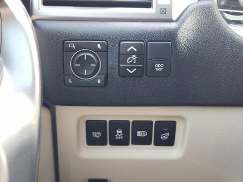 Used 2023 Lexus GX 460 Premium w/ Premium Package AWD/4WD image 18