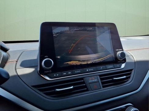 Used 2020 Nissan Altima 2.5 SR w/ Premium Package FWD image 25