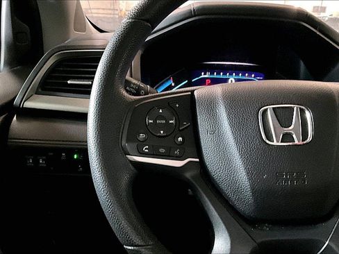 Used 2019 Honda Odyssey EX image 17