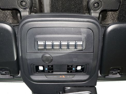 Used 2024 Ford Bronco Wildtrak AWD/4WD image 22