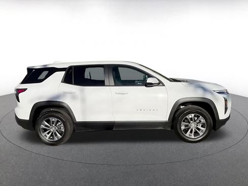 Used 2025 Chevrolet Equinox LT image 16