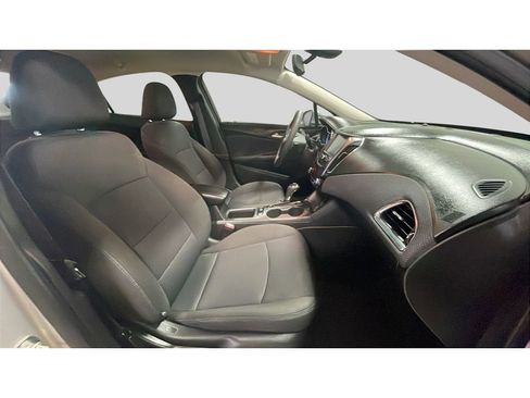 Used 2016 Chevrolet Cruze LT w/ Convenience Package FWD image 17