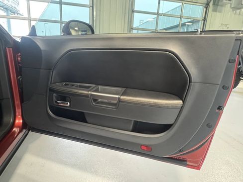 Used 2014 Dodge Challenger R/T RWD image 14