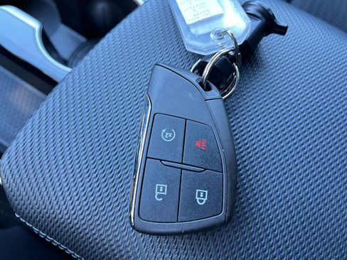 Used 2025 Chevrolet Equinox LT image 22