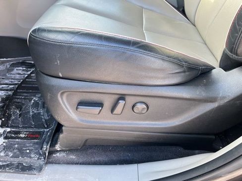 Used 2020 Kia Sedona EX image 6