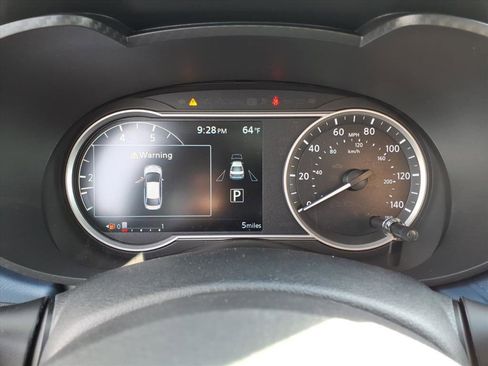 New 2025 Nissan Versa SV w/ Trunk Package image 11