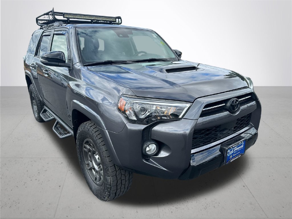Used 2020 Toyota 4Runner Venture w/ Moonroof Package AWD/4WD image 5