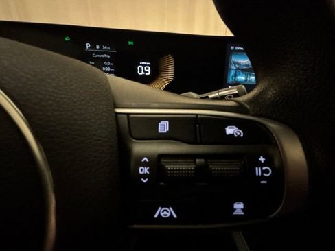 Certified 2025 Kia K5 LXS FWD image 16