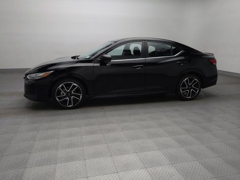 Used 2025 Nissan Sentra SR FWD image 2