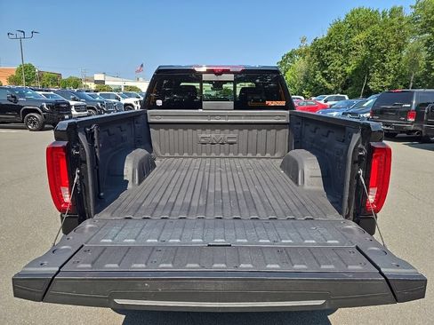 Used 2025 GMC Sierra 1500 AT4 w/ AT4 Premium Package AWD/4WD image 60