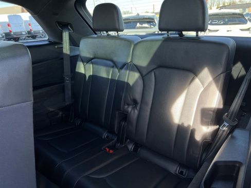 Used 2017 Audi Q7 2.0T Premium Plus w/ Premium Plus Package image 26