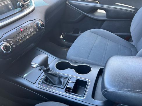 Used 2020 Kia Sorento FWD V6 image 36